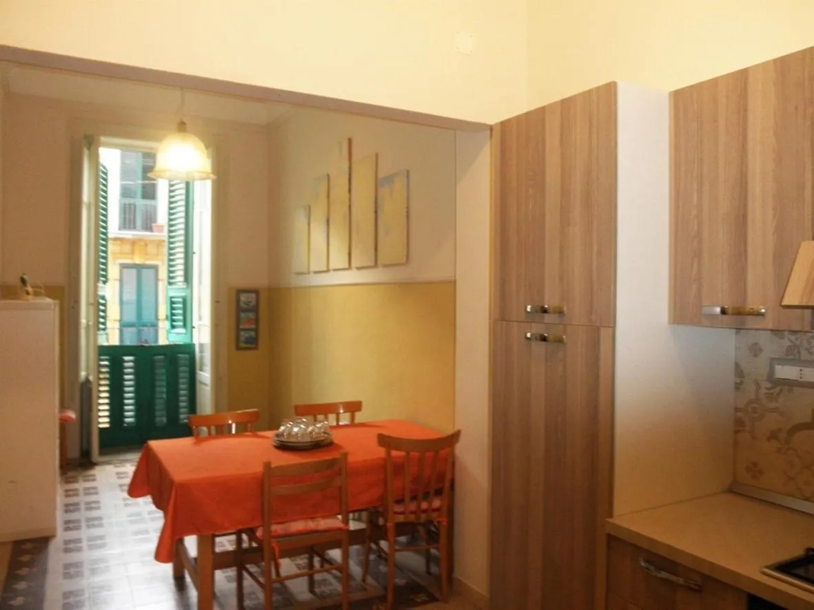 Casa Borelli Messina 0*,