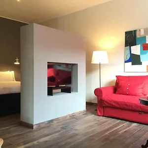 https://charming-new-loft.emilia-romagnahotels.net